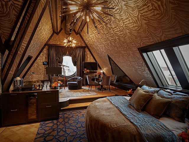 Hotel TwentySeven in Amsterdam - Ein luxuriöser, zeitgenössischer Rückzugsort mit Blick auf Amsterdams historischen Dam-Platz.