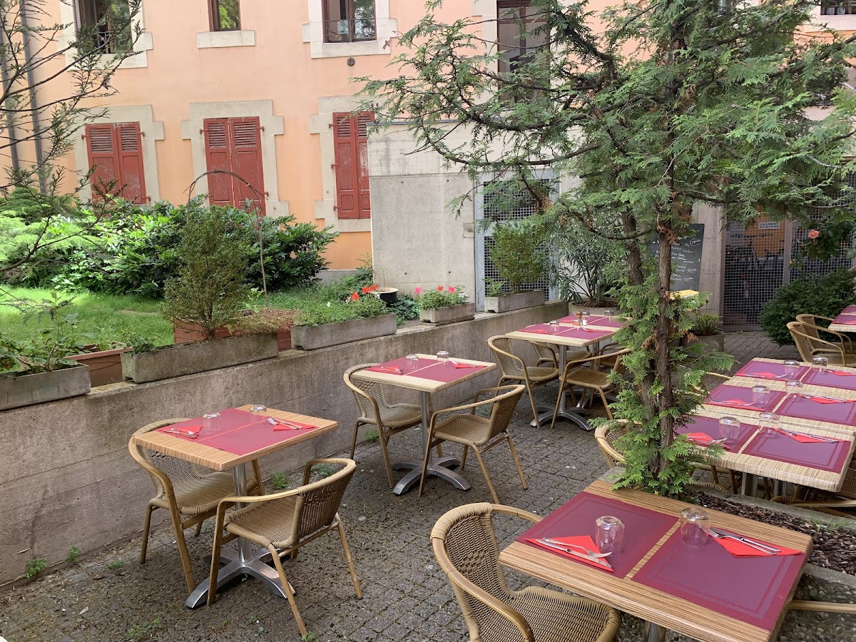 Cafe de la Place